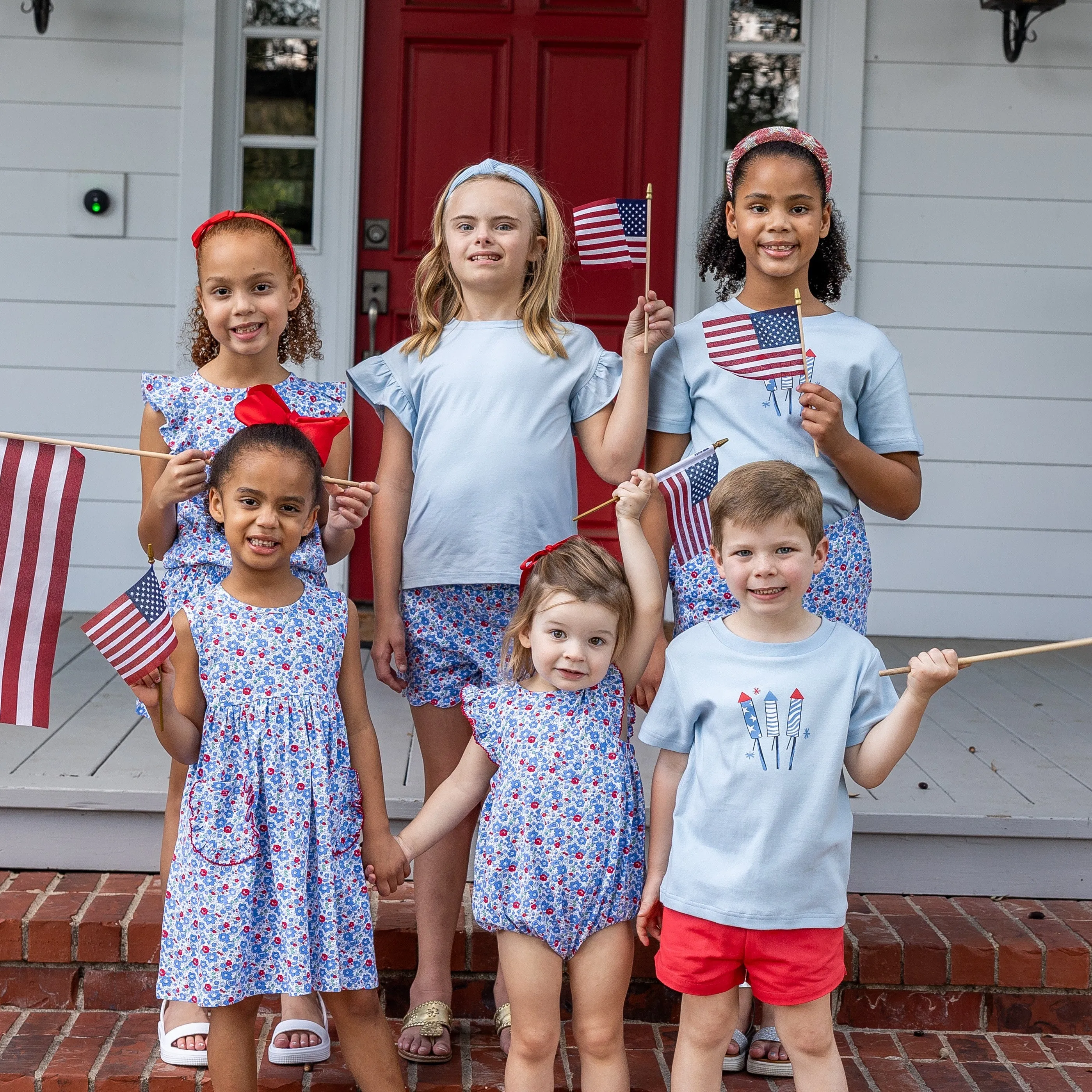 Scallop Girls Shorts - Patriotic Blooms