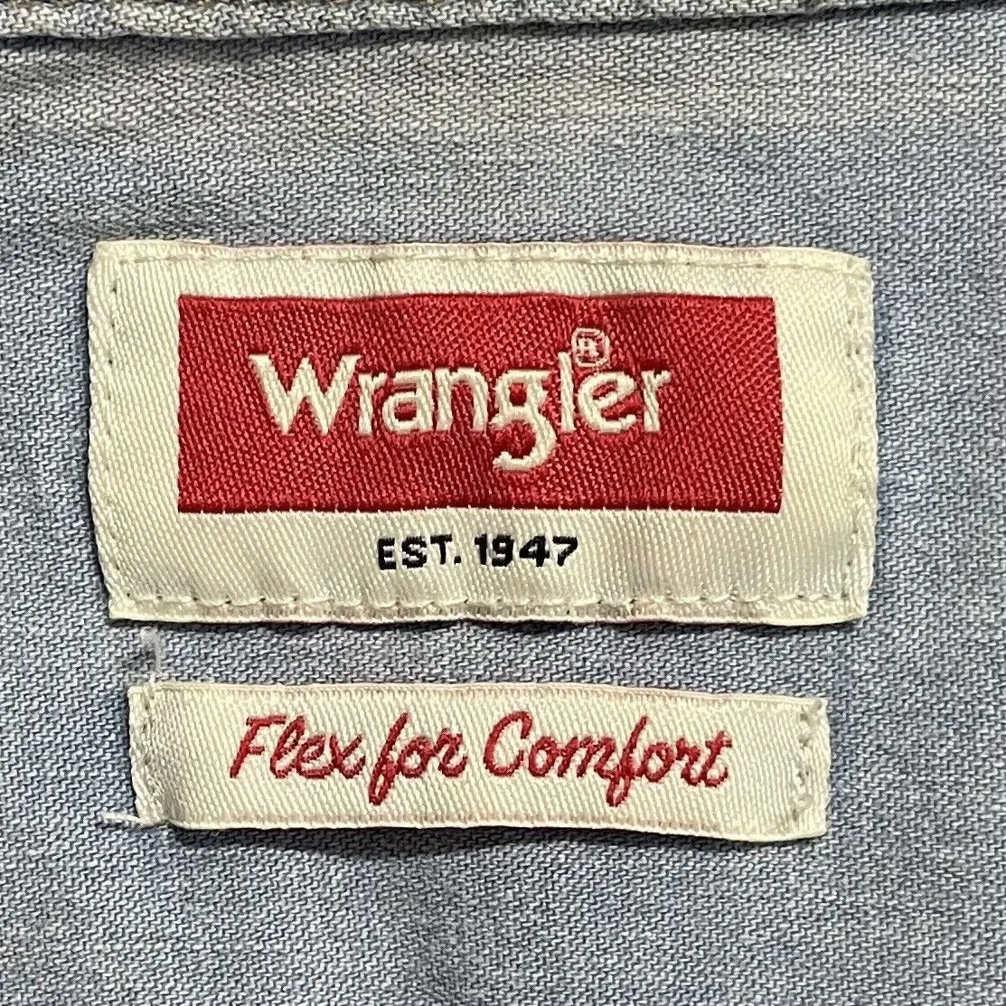 Wrangler Men's Denim Button Up Shirt Distressed Paint Workwear Light  Size XL